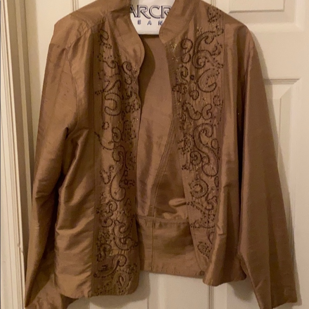 Chico’s Beaded Silk Open Front Size 3 Tan jacket